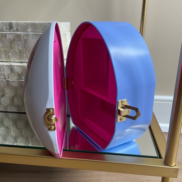 Drunk Elephant Collector’s Tin - Picture 3 of 5